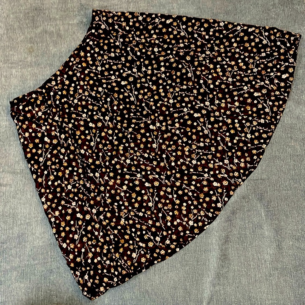 Handmade satin A-line skirt brown with flower & branch pattern 28” waist 24-146